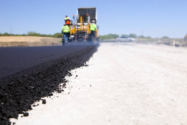Best Driveway Paving Contractor  in Farmingdale, NY